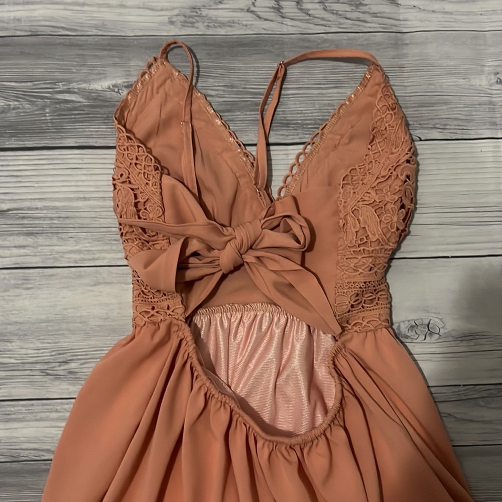 Pink open back summer dress - Picture 3 of 3